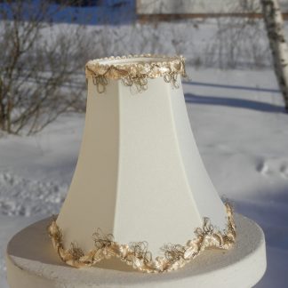 Kruunuvarjostin Elisa 12 kerma