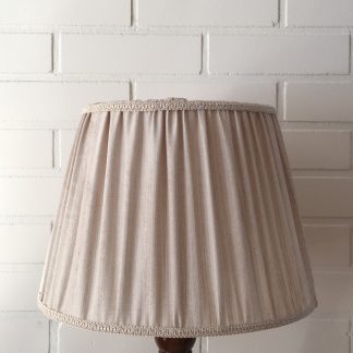 Lampunvarjostin Alina 40 vaalea beige pellava sävy