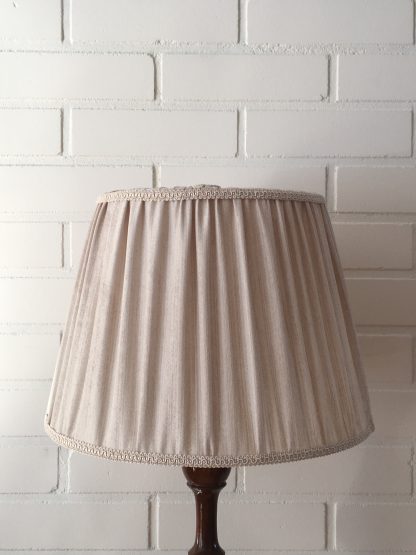 Lampunvarjostin Alina 40 vaalea beige pellava sävy