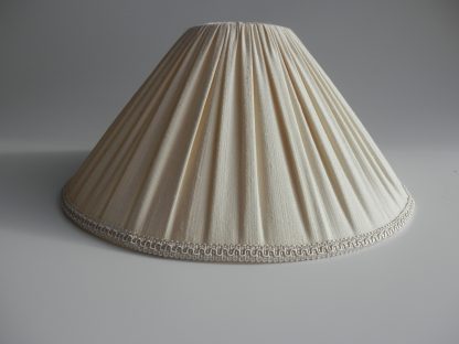 Lampunvarjostin Kartio kippi 42 Beige suora